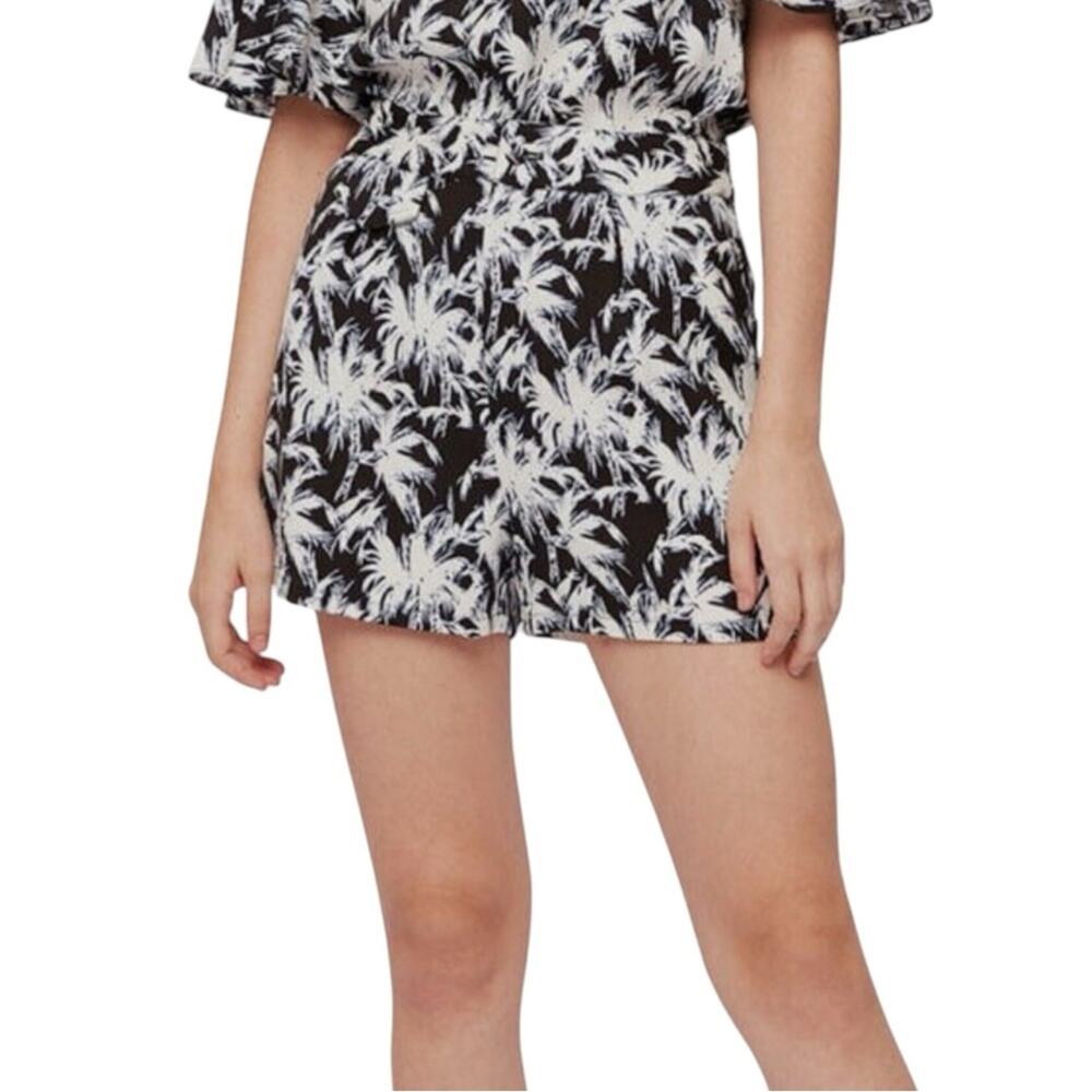 Diane Von Furstenberg Edria Palm Print Silk Blend Black And White Shorts 4